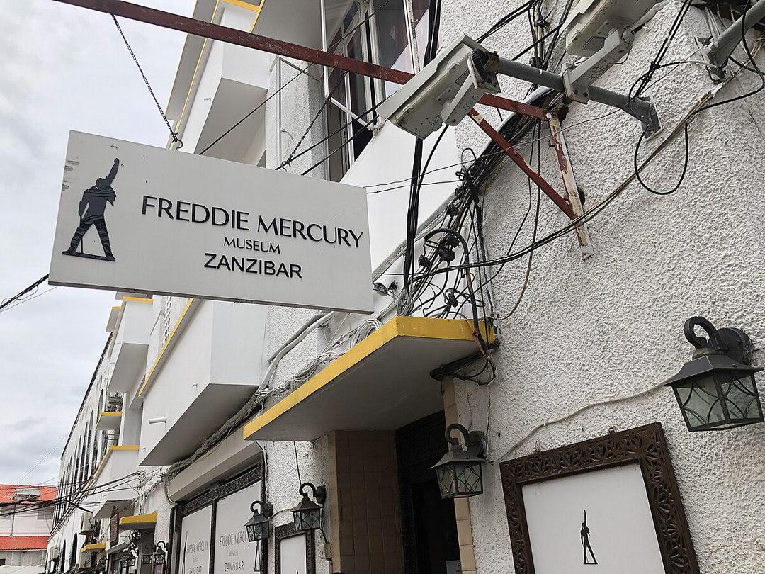 5 Fakta Museum Freddie Mercury, Menelusuri Akar Sebuah Legenda