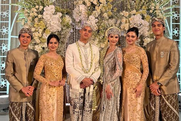 7 Potret Syifa Hadju dan Tissa Biani di Akad Nikah Al Ghazali-Alyssa
