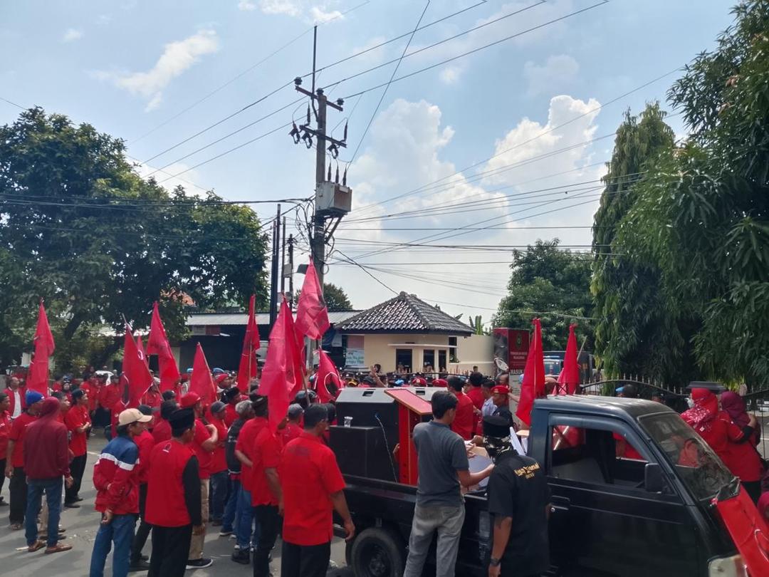 Kader dan simpatisan PDIP Majalengka (IDN Times/ Inin Nastain)