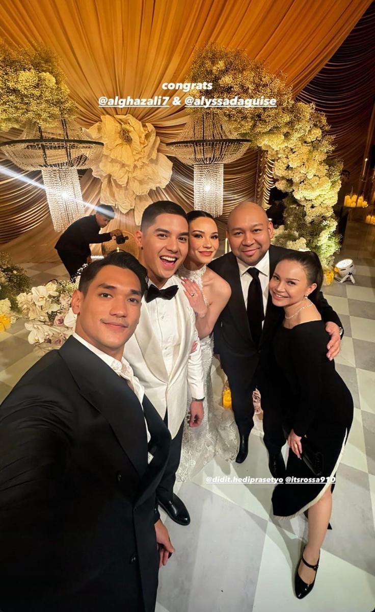 Gaya Alyssa Daguise di Resepsi Pernikahannya