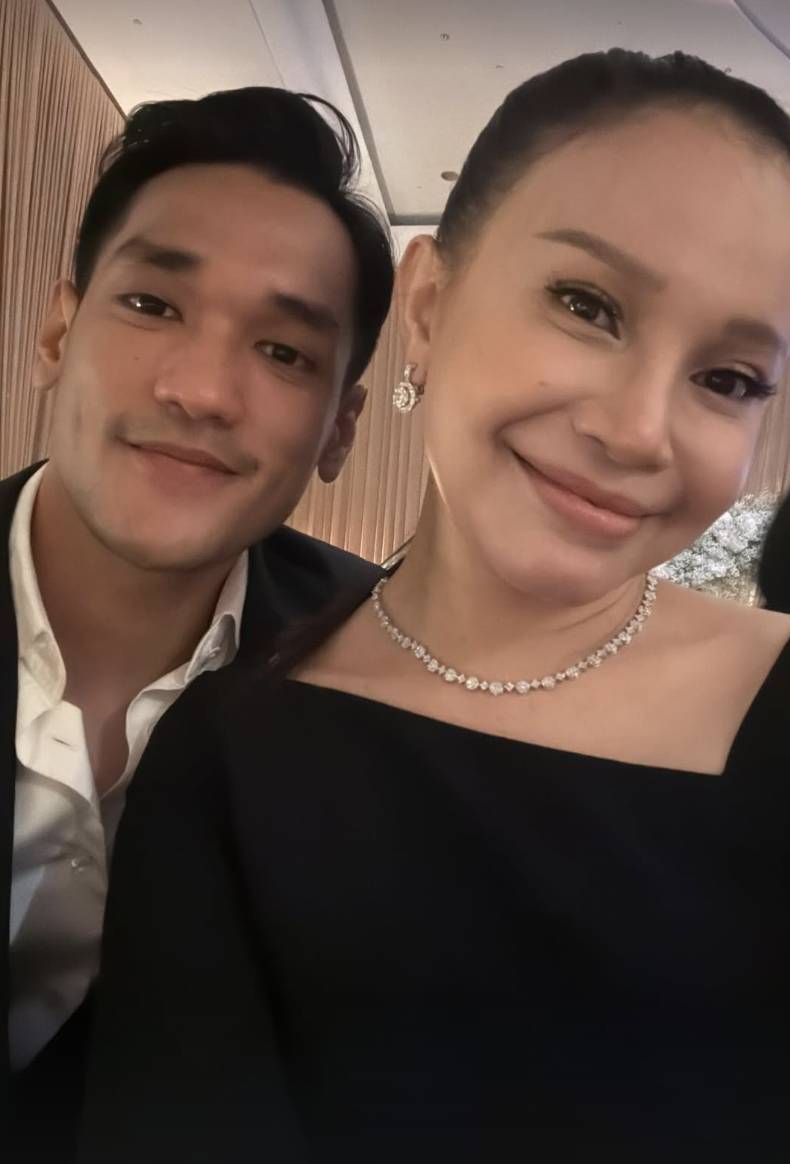 artis di resepsi Al Ghazali dan Alyssa