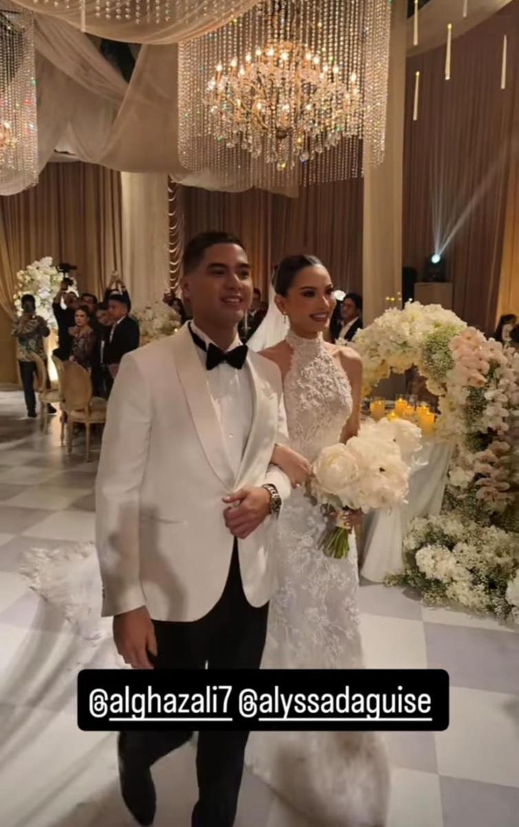 Gaya Alyssa Daguise di Resepsi Pernikahannya