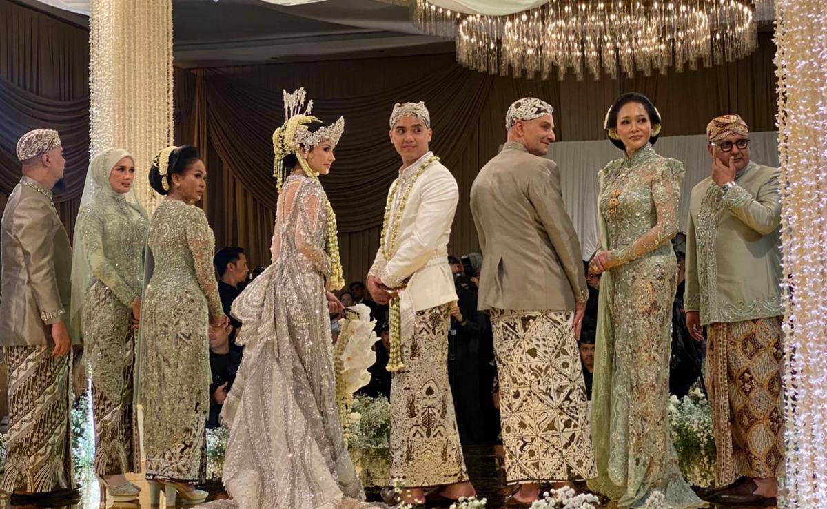 Keluarga Al Ghazali di akad nikah (TikTok.com/listi...53)