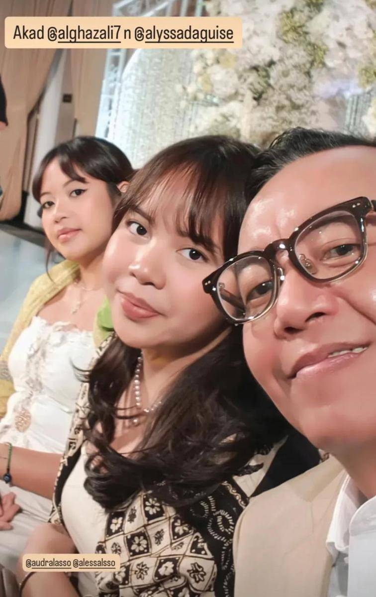 Tamu artis akad nikah Al Ghazali dan Alyssa Daguise (instagram.com/ari_lasso)
