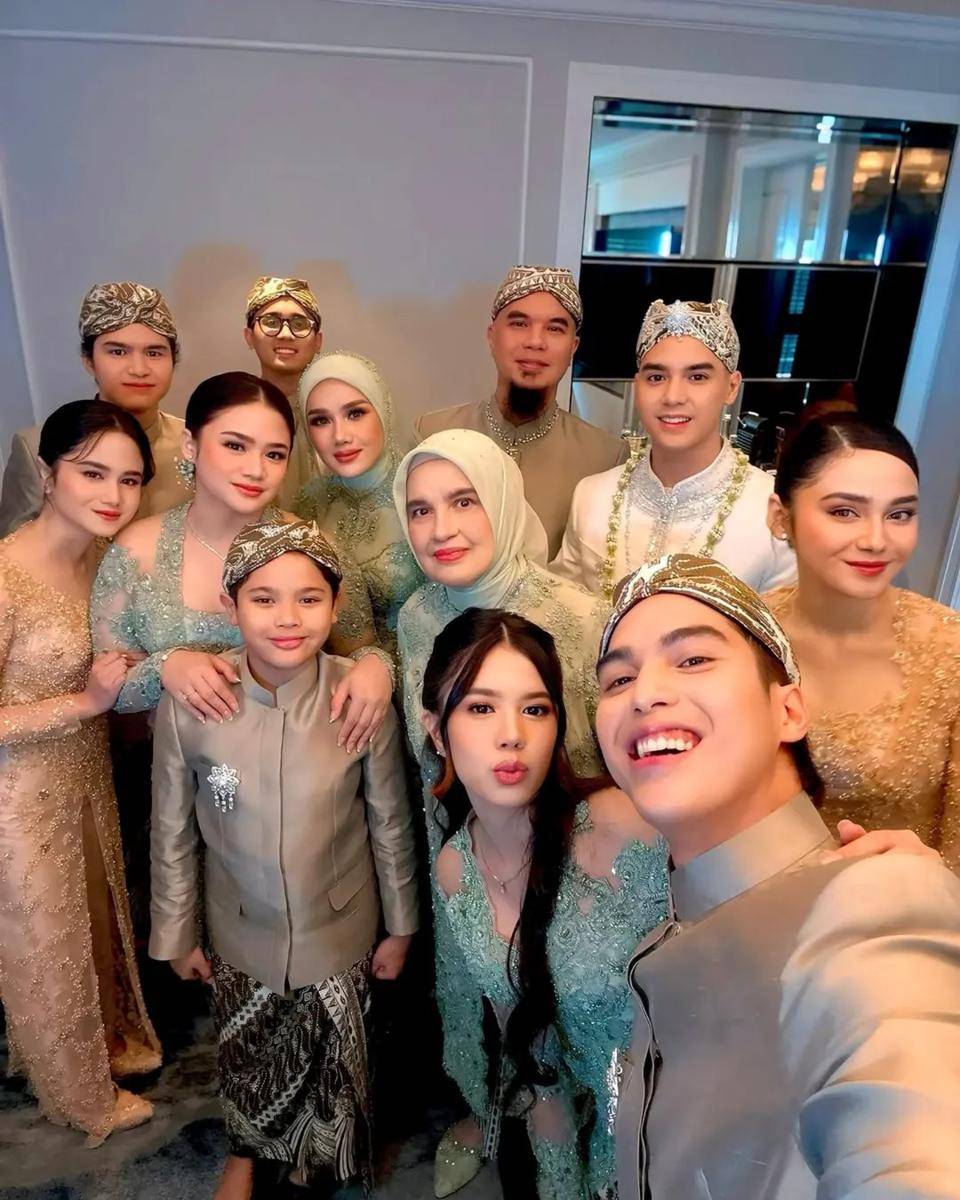 Tamu artis (instagram.com/ahmaddhaniofficial)