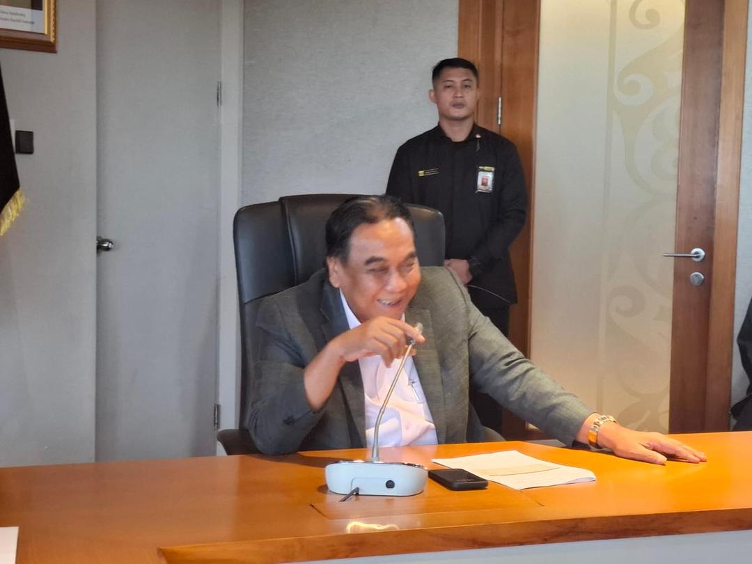 Bambang Pacul Sebut PDIP Bakal Tulis Ulang Sejarah, Tandingi Pemerintah