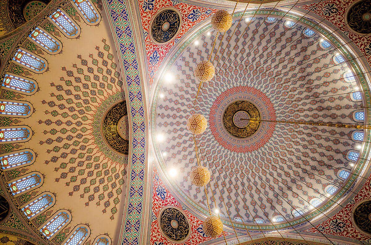potret langit-langit Masjid Kocatepe