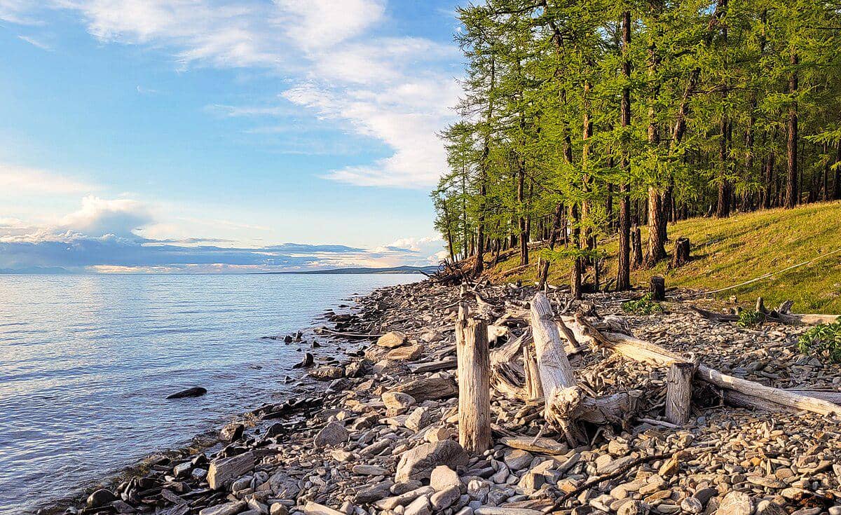 5 Fakta Unik Danau Khovsgol, Danau Terdalam di Mongolia