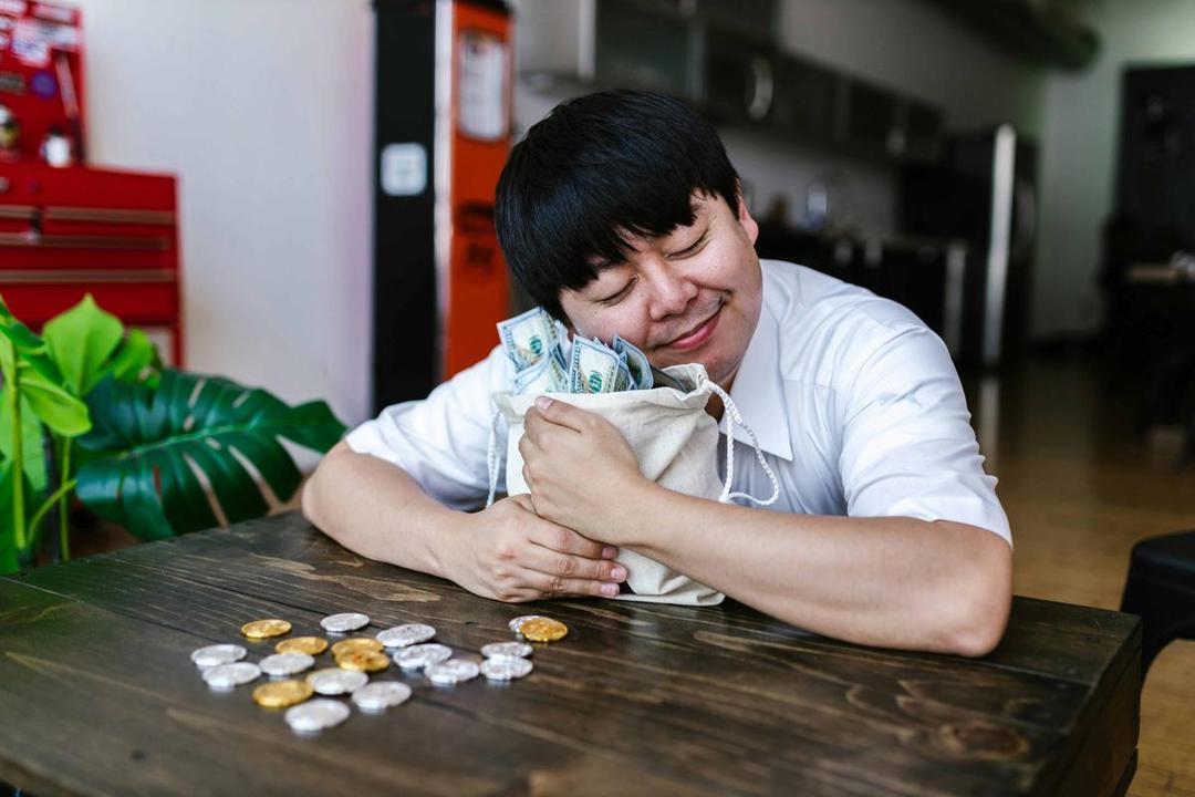 5 Cara Ampuh Mengendalikan Diri Supaya Gak Boros saat Banyak Uang