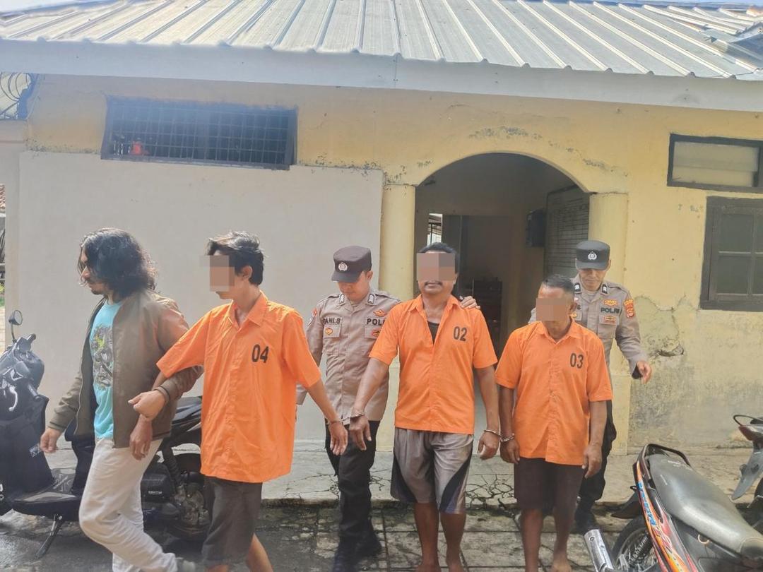 Pakai Pos Ronda, 3 Pria Pringsewu Asyik Judi Kartu Remi Digerebek Polisi