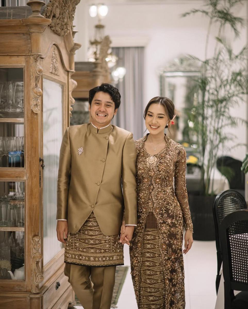 Engaged.%20Grateful.%20In%20love.%E2%9D%A4%EF%B8%8FWedding%20planner%20%26%20organizer-%20%40wxypartymaker%20%40amore8816_Entertainment-%20%40yenechrizDecoration-%20%40rustiquedecorationFoto%20%26%20video-%20%40imagenicMUA-%20%40jhoenatanmakeupHai….jpg