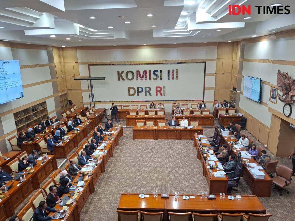Komisi III DPR RI gelar RDPU bersama LPSK dan Peradi membahas RUU KUHAP (IDN Times/Amir Faisol)