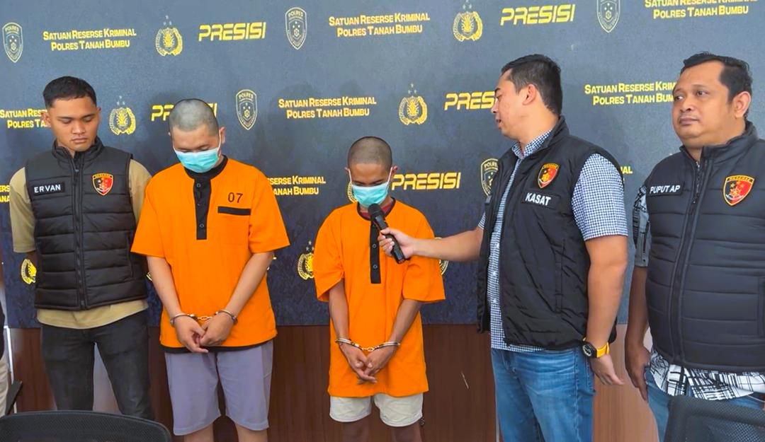 Pasangan Homoseksual Ditangkap Polisi Usai Videonya Viral