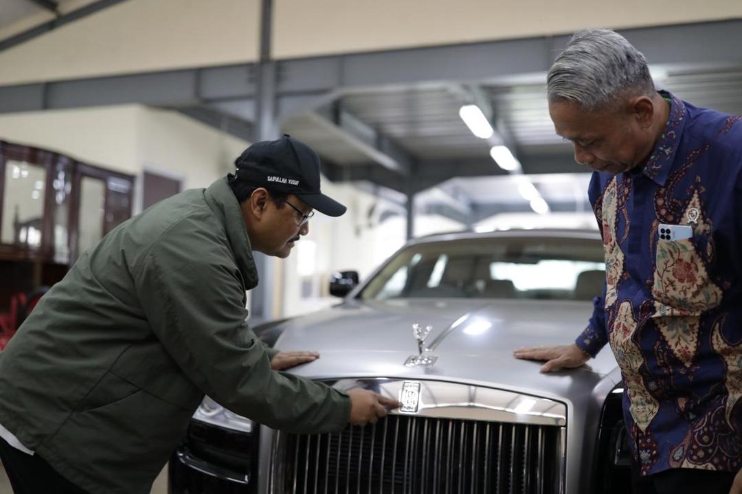 Setelah 7 Tahun, Rolls-Royce di Gudang Kemensos Akhirnya Laku Rp2,5 M