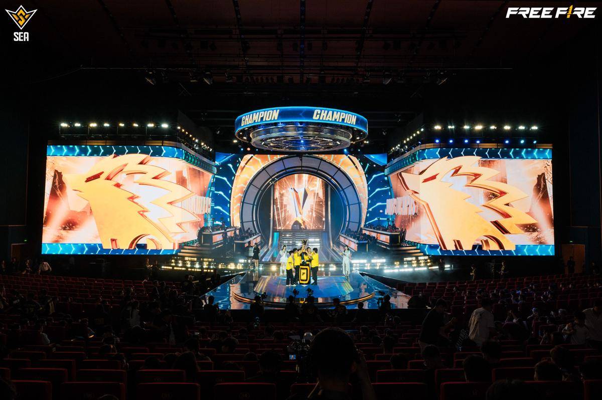 ONIC Mengangkat Piala FFWS SEA 2025 Spring di Vietnam (Wide angle)