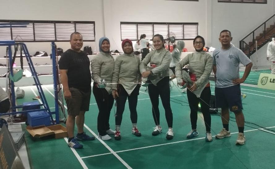 Atlet Anggar Indonesia Mengejar Target Unggul di Asia Tenggara