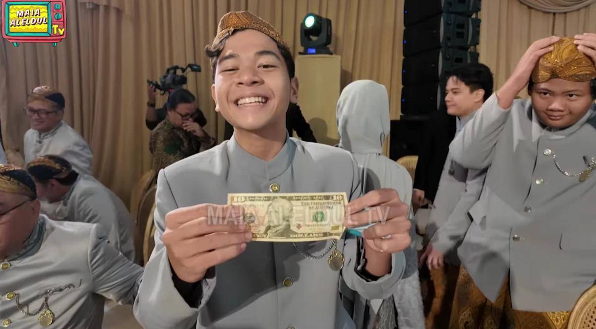 Maia Estianty Nyawer di Pernikahan Al Ghazali