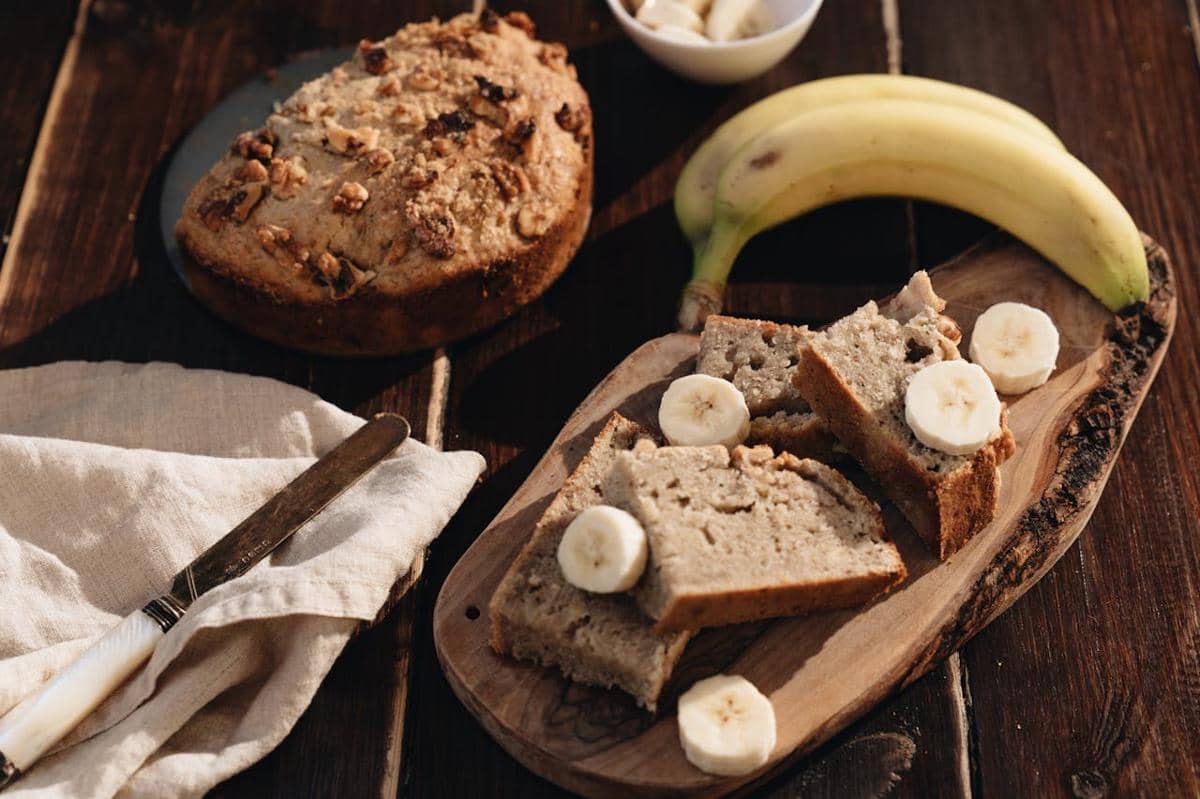 ilustrasi banana bread 