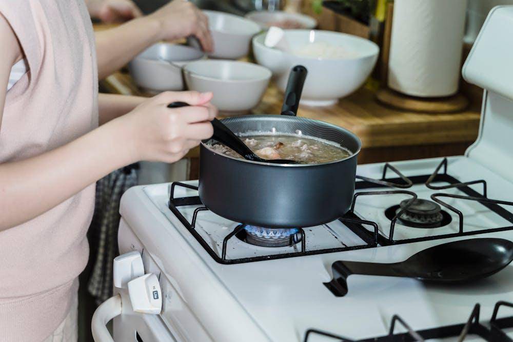 ilustrasi memasak beef bourguignon (pexels.com/Annushka Ahuja)