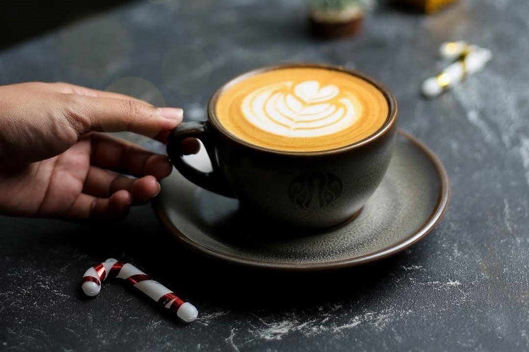 Potret menu Cappuccino JCO Reserve  