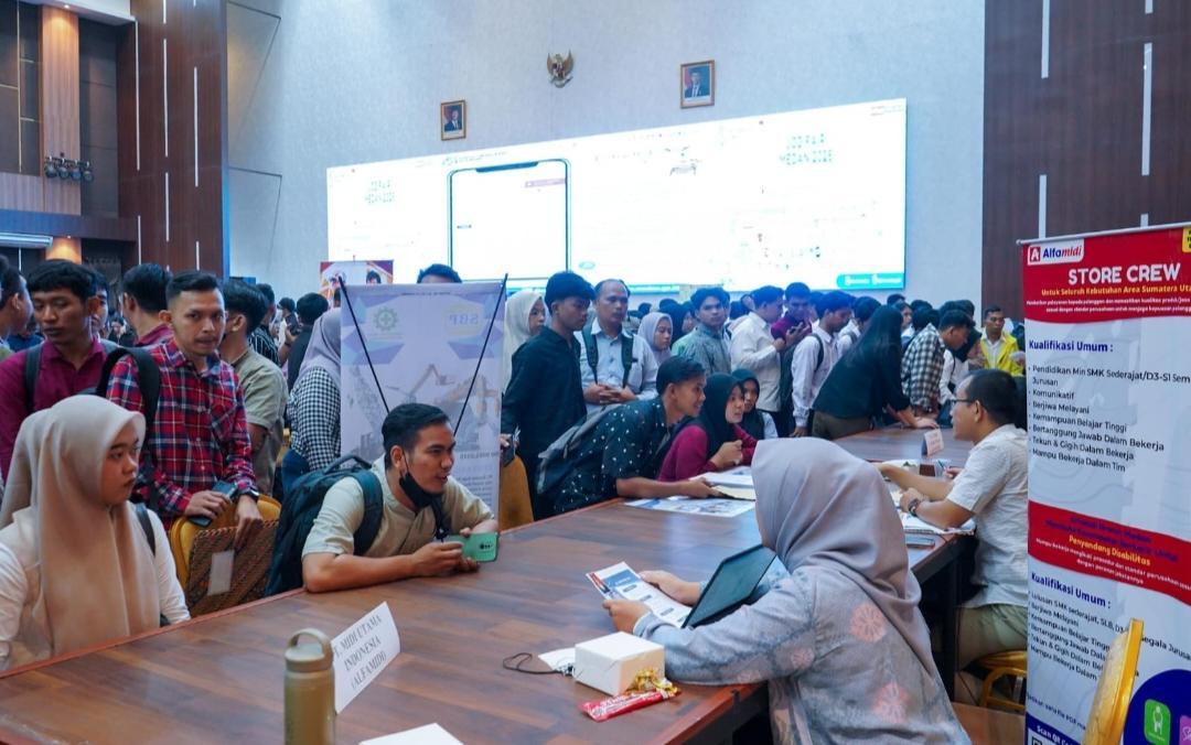 Hari Keempat Job Fair Medan, Pelamar Masih Membludak