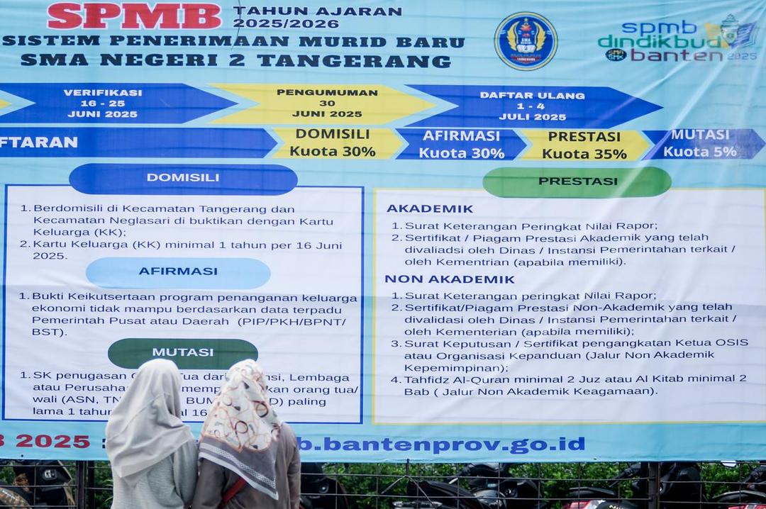 SPMB 2025 di Tangerang (ANTARA FOTO/Putra M. Akbar)