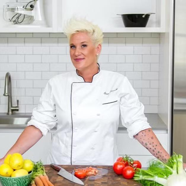 Anne Burrell (instagram.com/chefanneburrell)