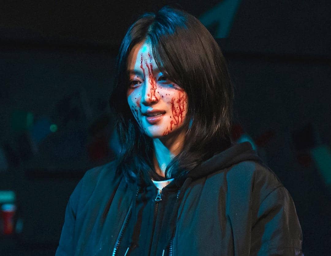 still cut drama Korea Hunter With A Scalpel (instagram.com/vidiodotcom)