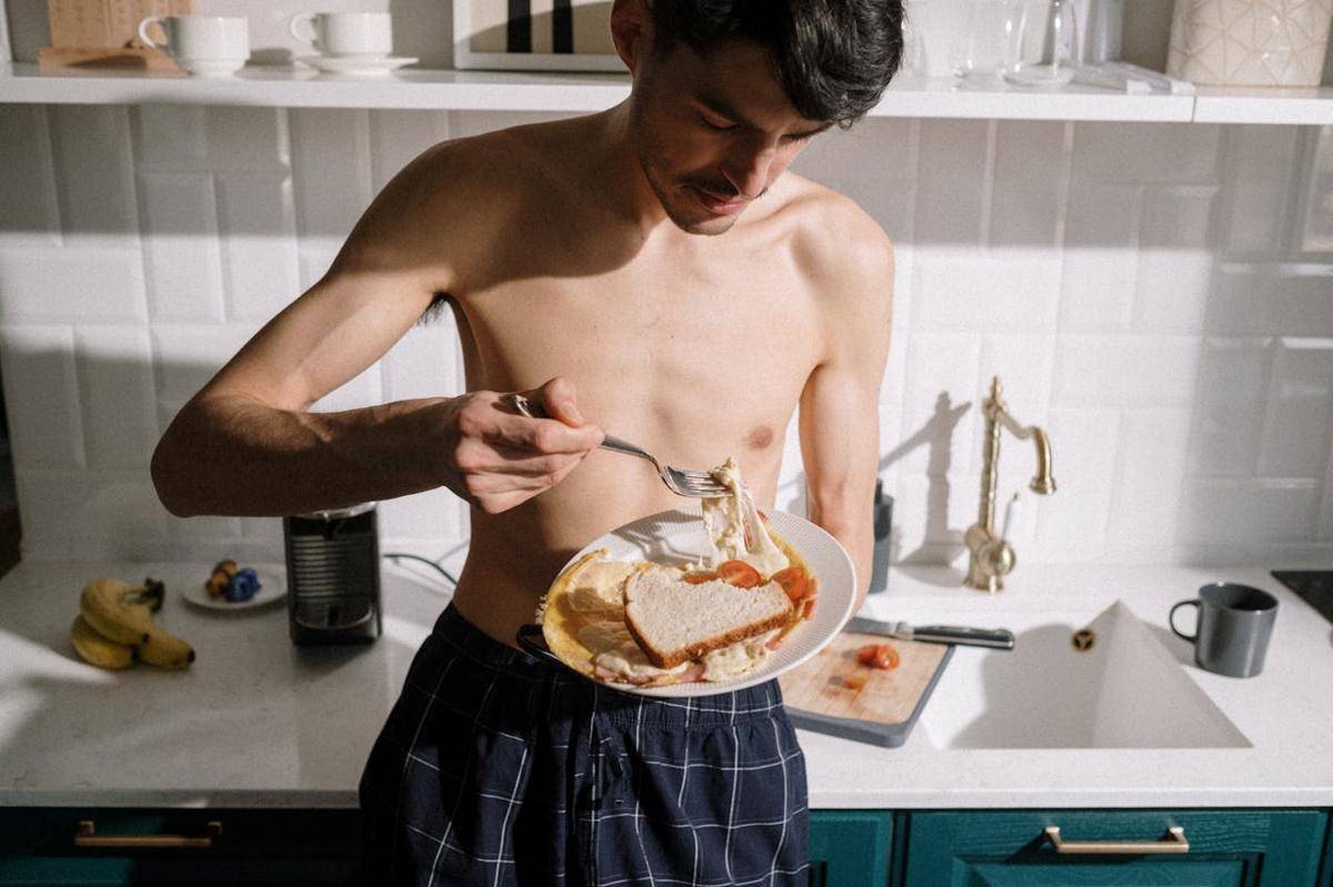 ilustrasi makan (pexels.com/Ron Lach)