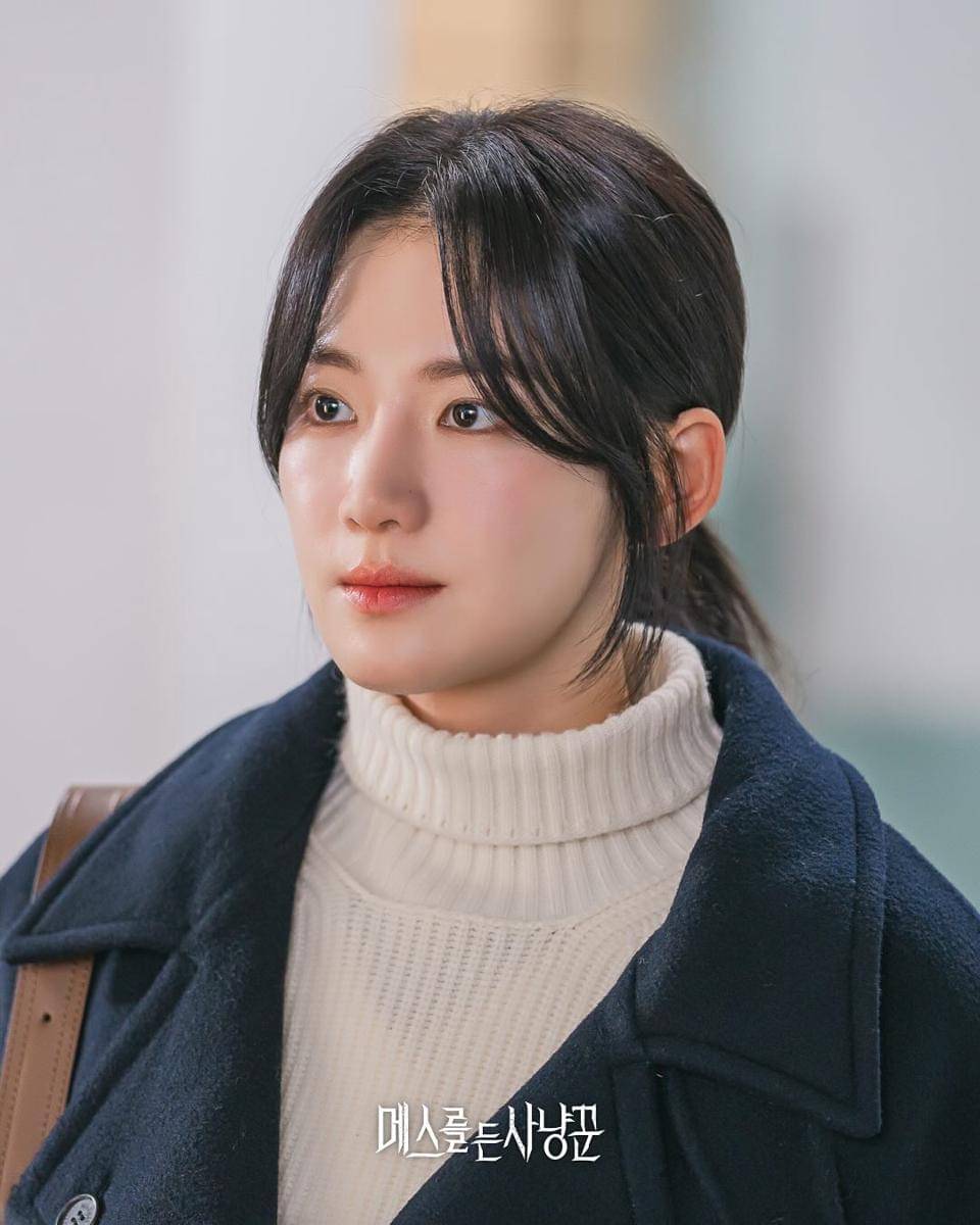 Still cut Hunter With a Scalpel (dok.U+Mobile TV/Hunter with a scalpel)