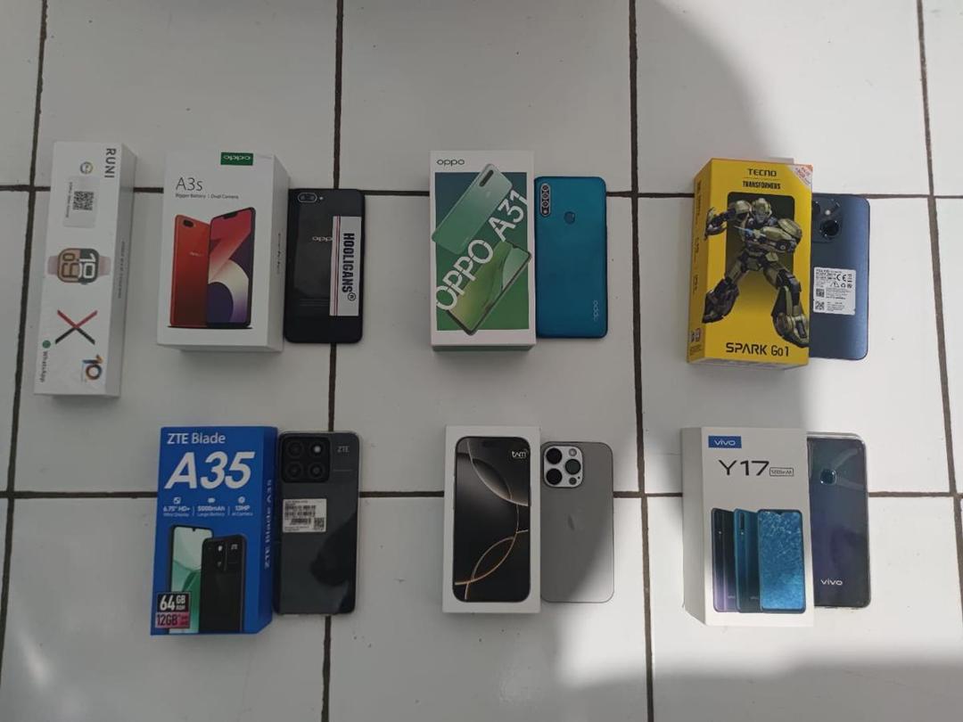 Barang bukti handphone dan smartwatch yang disita polisi/Istimewa