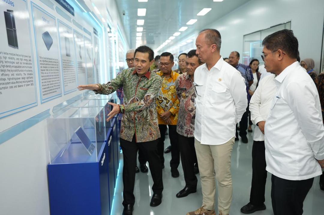 Alasan Pabrik Panel Surya di KEK Kendal Dapat Fasilitas Kepabeanan