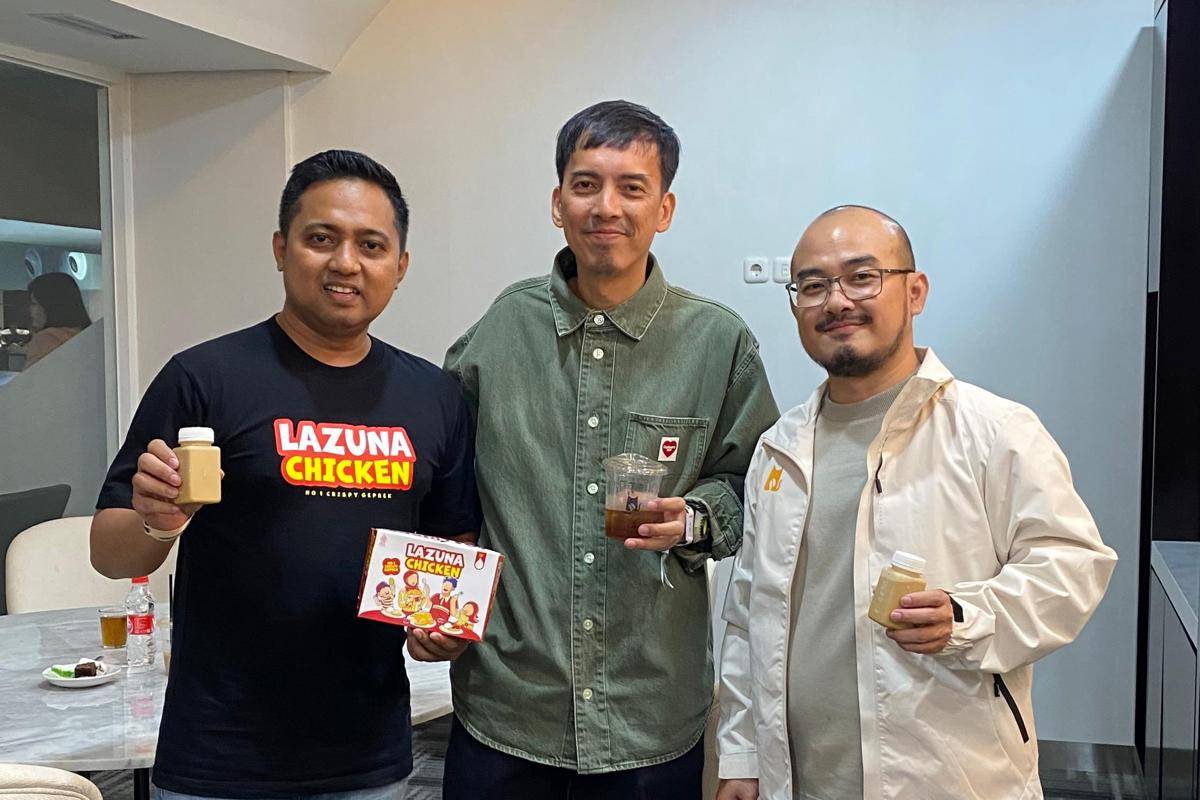 Lazuna Chicken menerima penghargaan Mitra Juara Gojek (MJG) 2024 yang diselenggarakan oleh GOTO Group. (Dok. Istimewa)