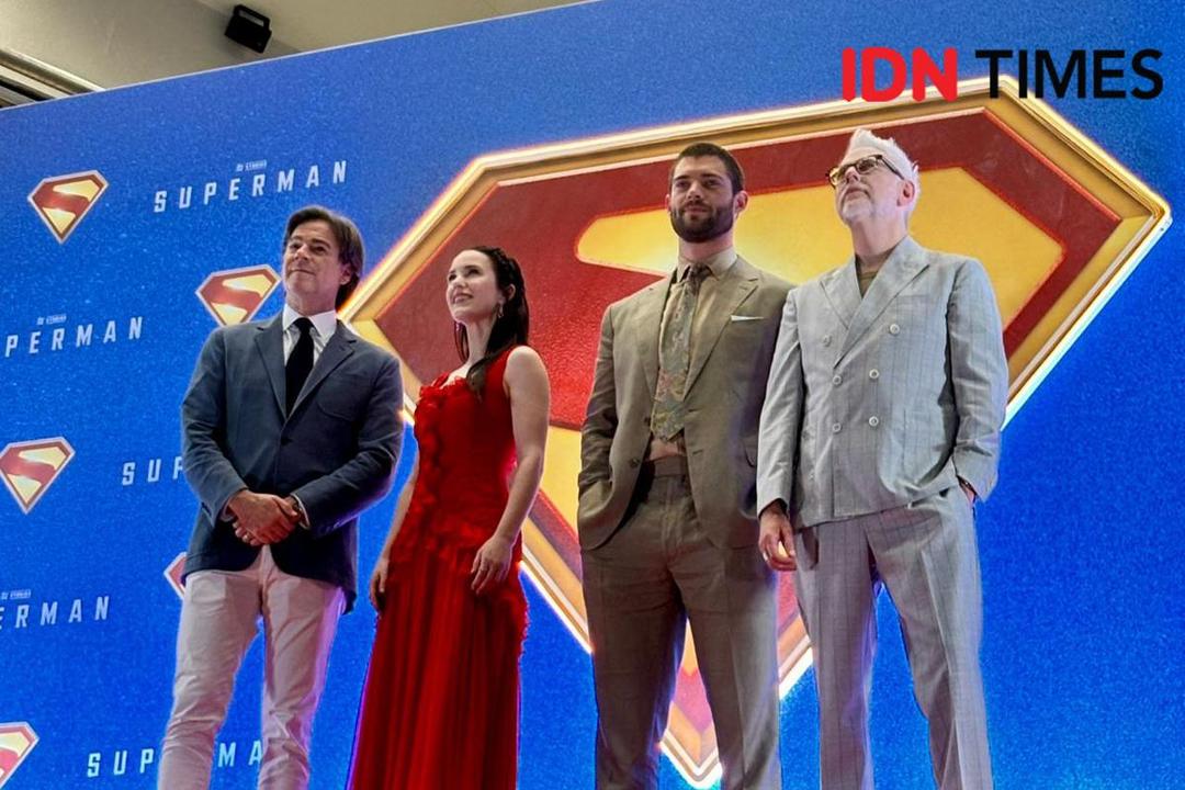Bintang dan sutradara di Superman World Tour di Manila (IDN Times/Naufal Al Rahman)