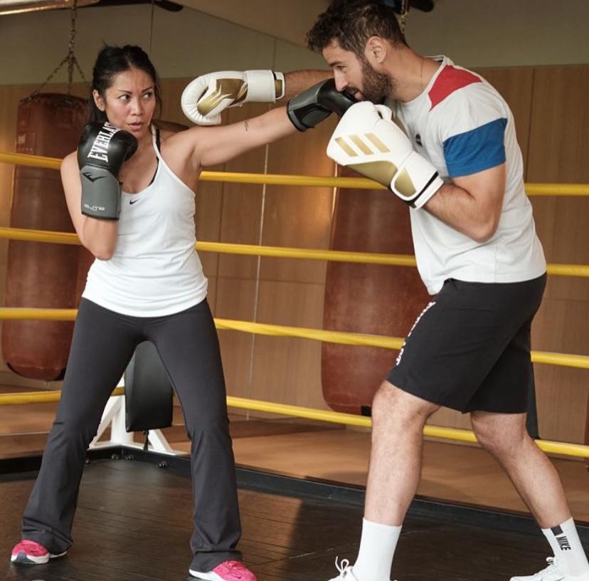 Anggun C. Sasmi latihan kickboxing demi karakater di serial Reacher Season 4 