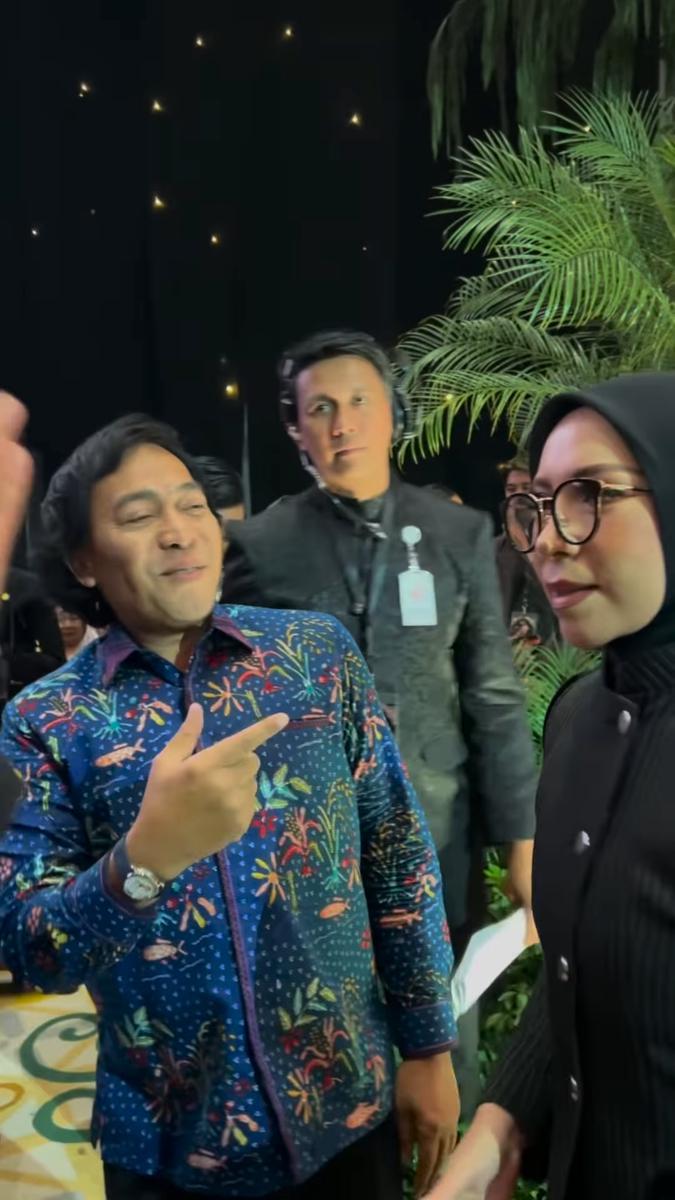 artis di ngunduh mantu Al Ghazali (instagram.com/melly_goeslaw)