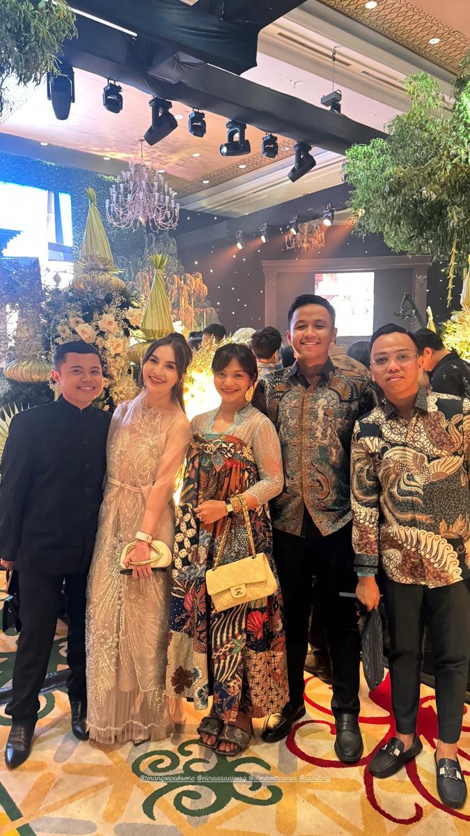 artis di ngunduh mantu Al Ghazali (instagram.com/amelcarla)