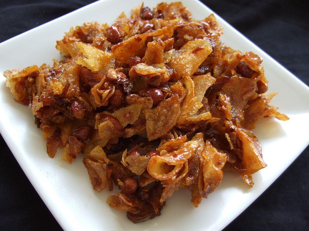 1024px-Sambal_goreng_kentang.jpeg