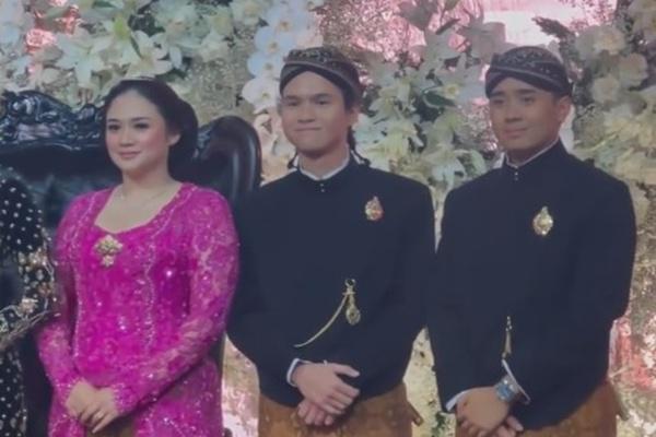 7 Potret Tiara dan Rafly Anak Mulan Jameela di Acara Ngunduh Mantu