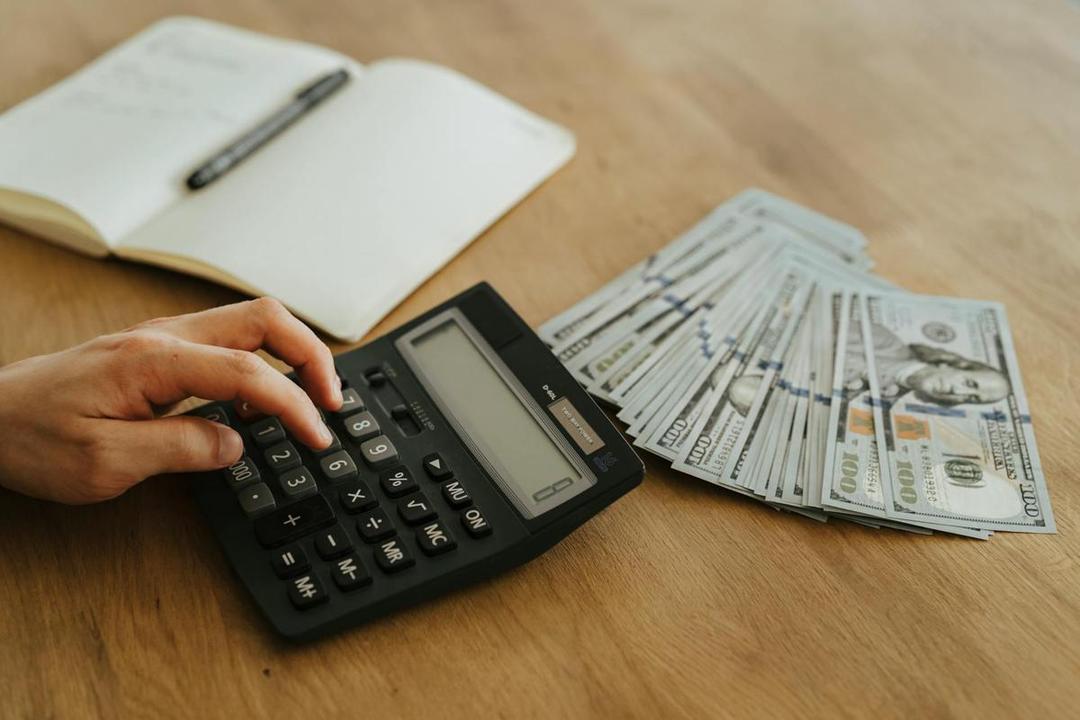 6 Tips Menyimpan Dana Darurat demi Bisnis yang Tahan Krisis 