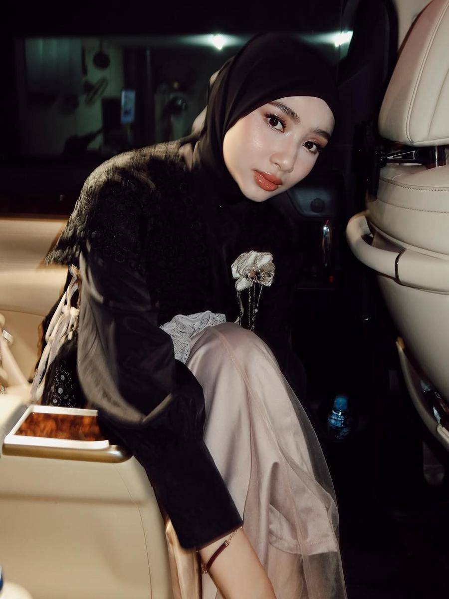 Gaya makeup Ansellma Putri (instagram.com/ansellmaputri)