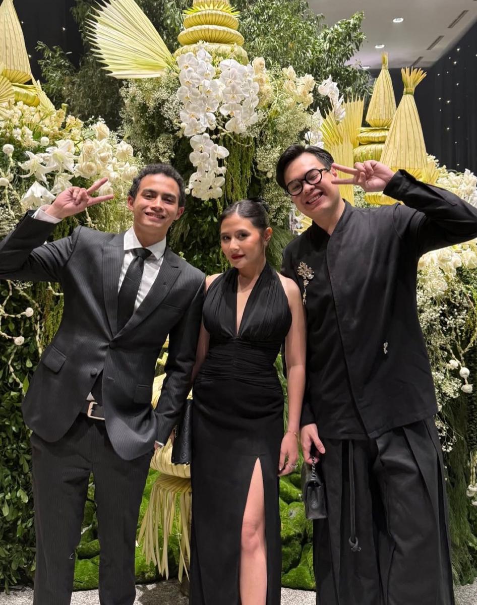 Pasangan artis di ngunduh mantu Al Ghazali dan Alyssa Daguise (instagram.com/jejesoekarno)