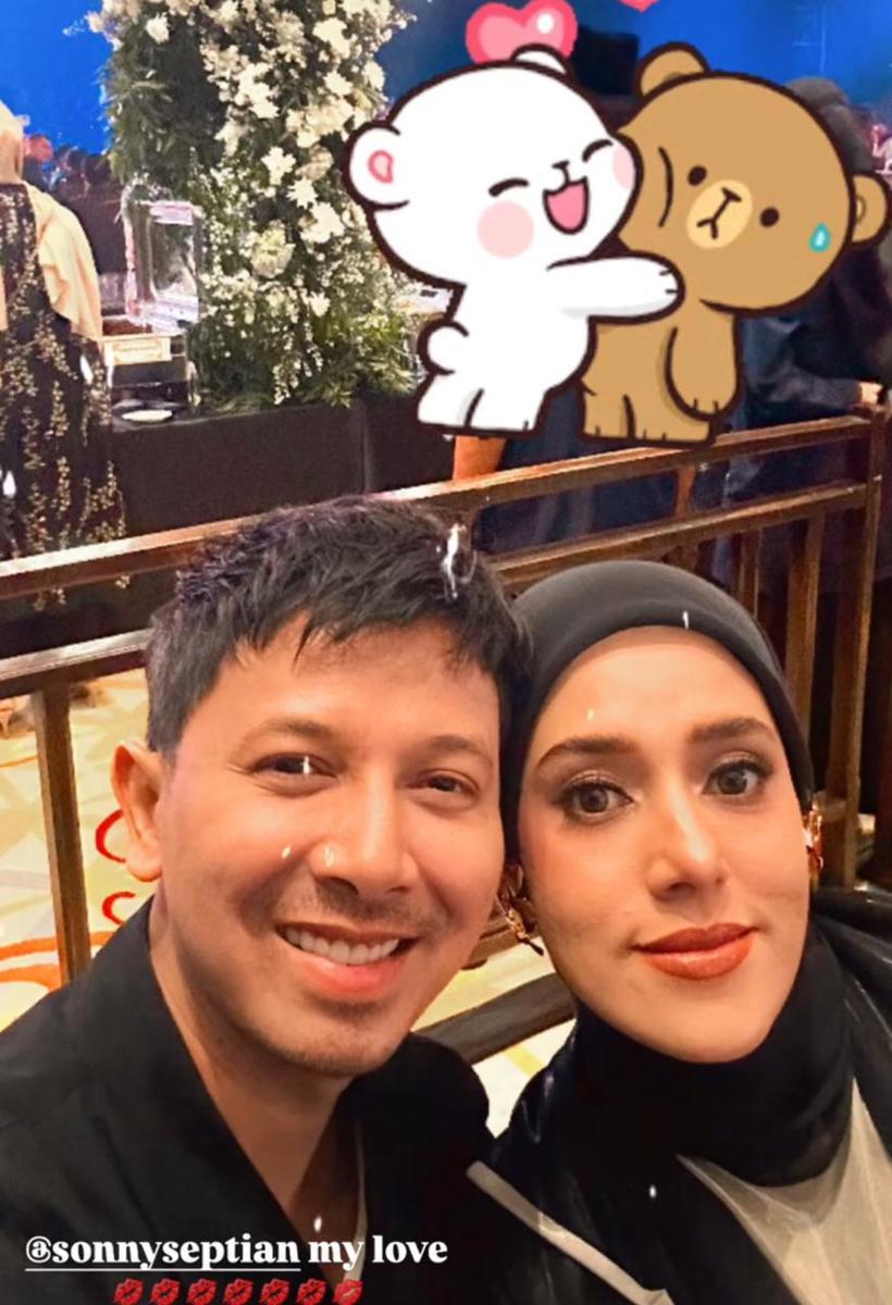 Pasangan artis di ngunduh mantu Al Ghazali dan Alyssa Daguise (instagram.com/fairuzarafiq)