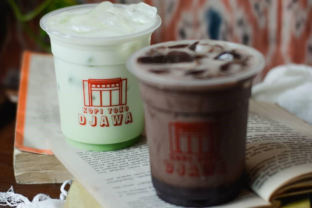 Potret Es Chocolate dan Es Green Tea