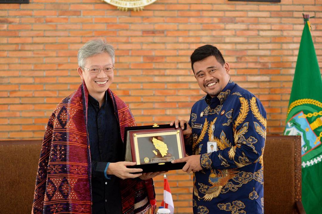 Gubsu terima kunjungan Dubes China (7).jpg