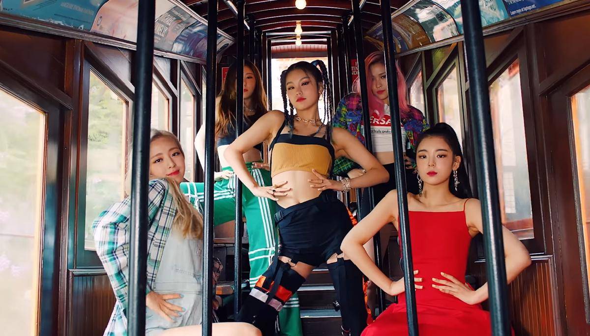 potret ITZY dalam MV "ICY" (youtube.com/JYP Entertainment)