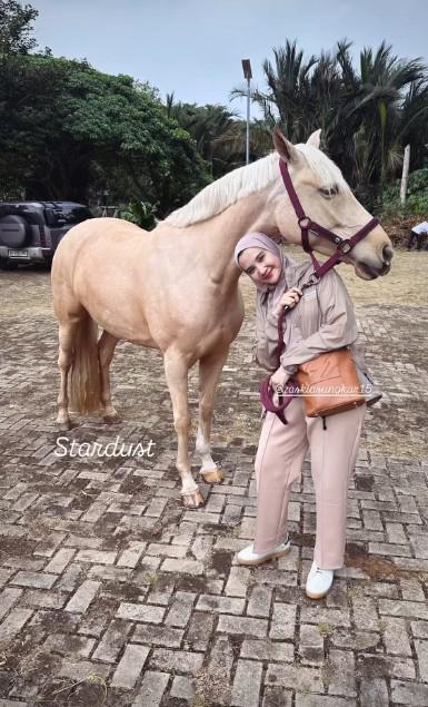 Kenangan Zaskia Sungkar dengan Kudanya 