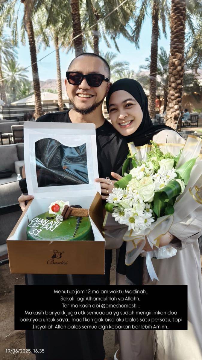 Ultah ke-39 Dian Ayu Bersama Rombongan Haji (Instagram.com/omeshomesh)
