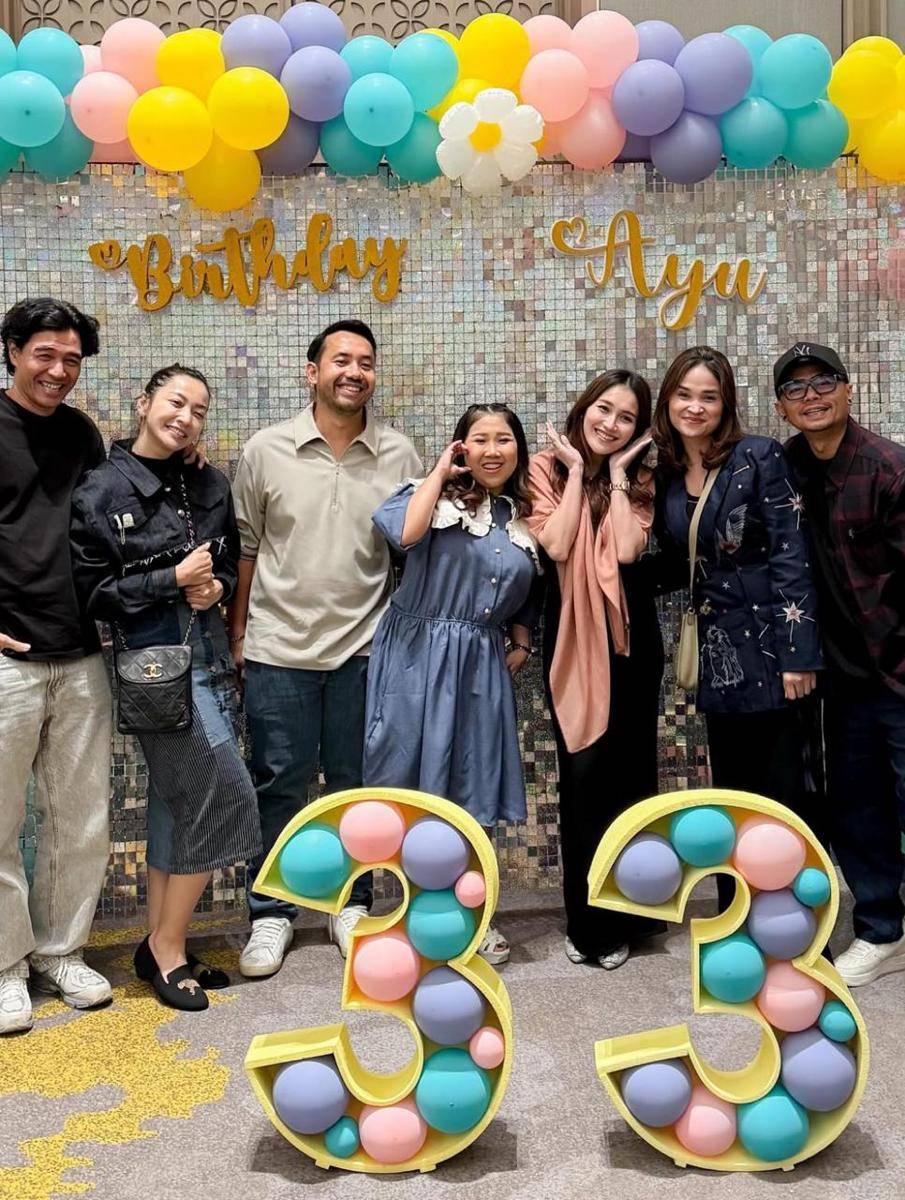 Ulang tahun Ayu Ting Ting ke-33 (instagram.com/revtiayunatasya)