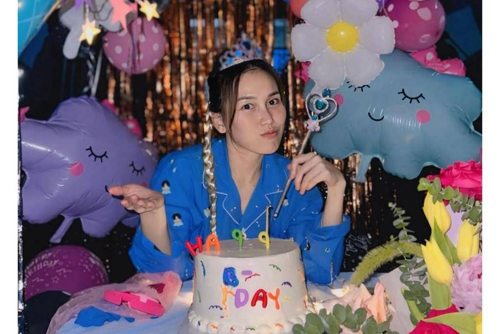 Ulang tahun Ayu Ting Ting ke-33 (instagram.com/ayutingting92)